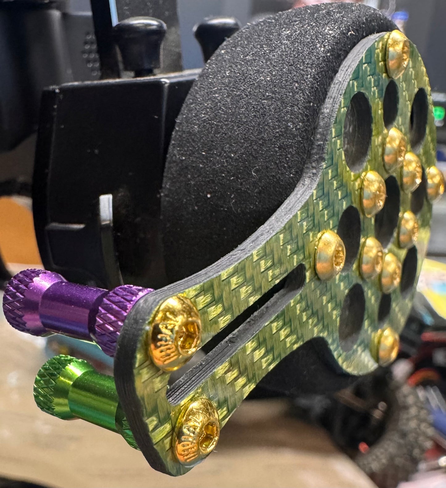 "Strong Hand" Thumb steer