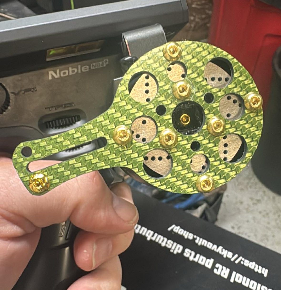 "Strong Hand" Thumb steer